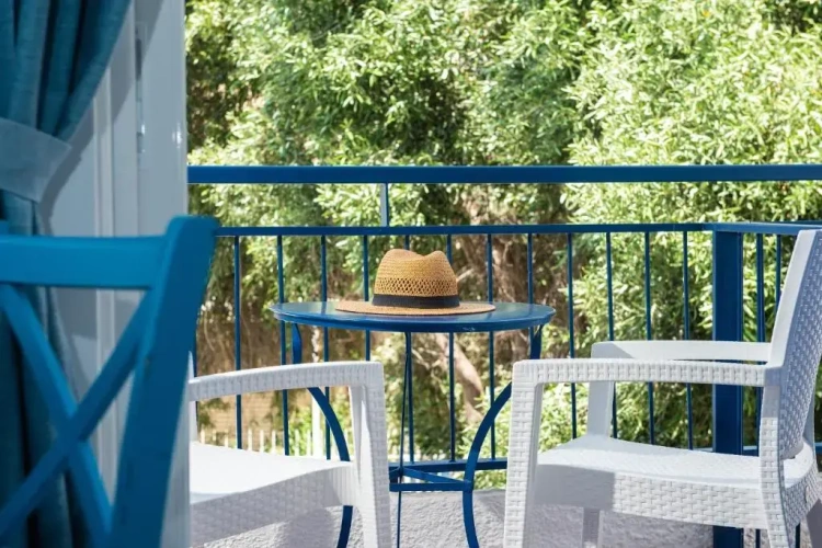 Standard Twin room with balcony
