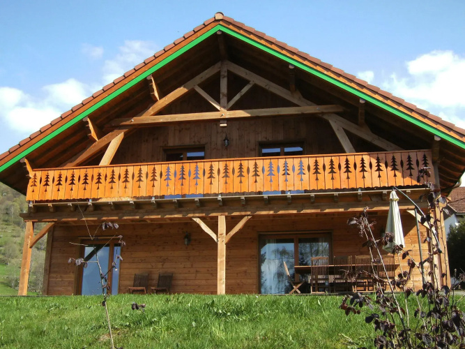 A large and magnificent wooden chalet with a sauna