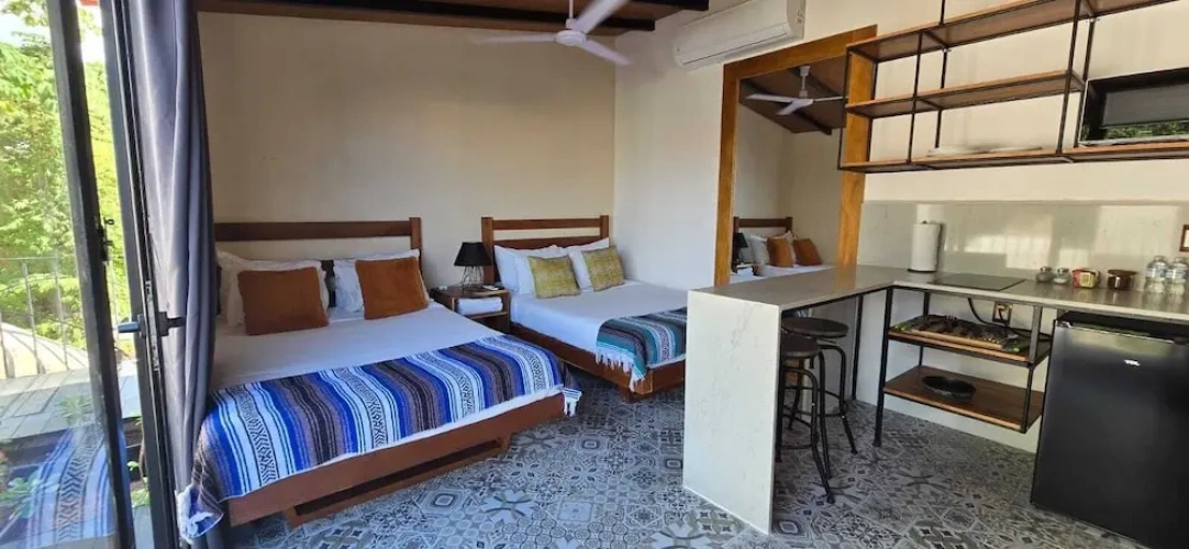 Family Studio with courtyard view
