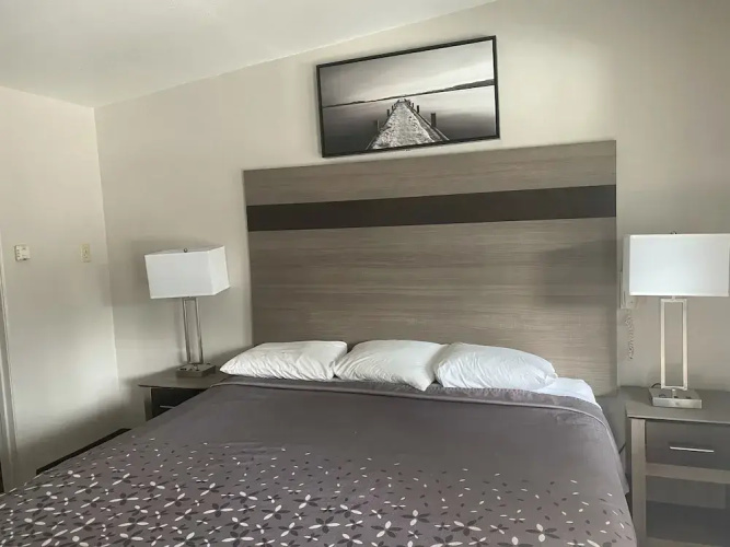 Apex Inn
