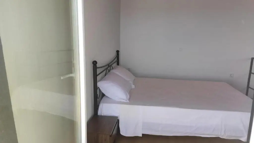 Tsitsinos maisonette House