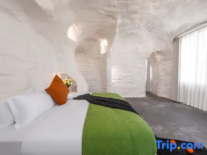 Shanye Theme Hotel