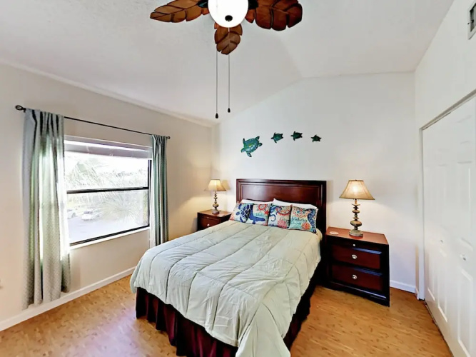 Beach-Themed #F32 - 2 Br Condo