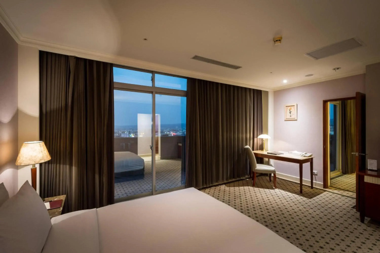 Grand View Hotel