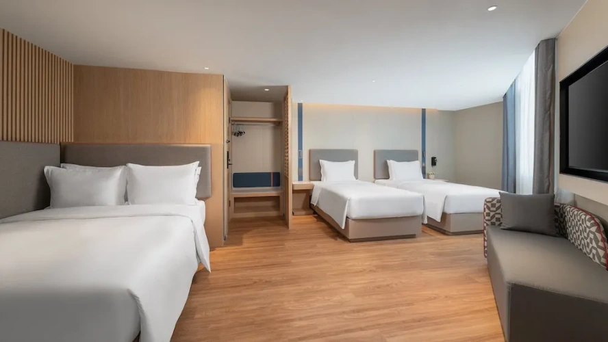 Standard Quadruple room