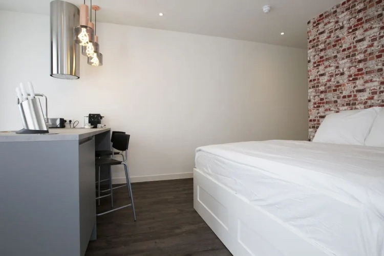 Deluxe Double Studio with city view