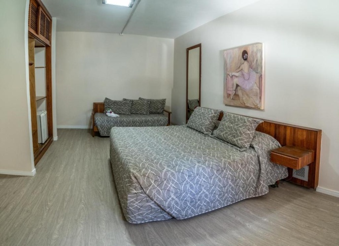 Comfort room with balcony