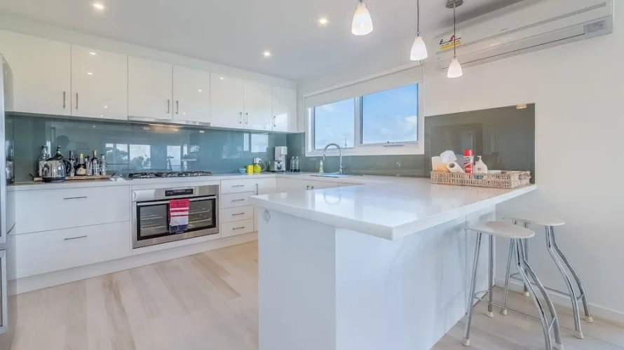 4 Bedrooms Cottage