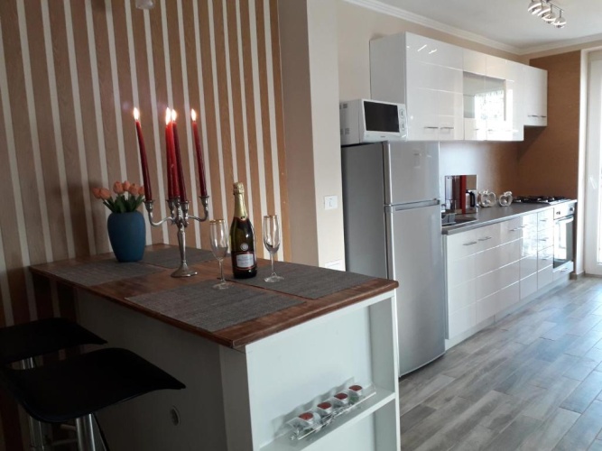 1 Bedroom Apartment
