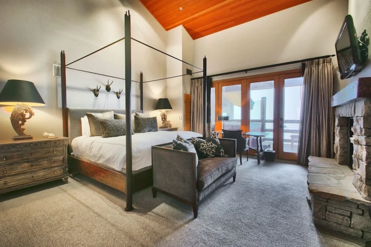 1 Bedroom Suite