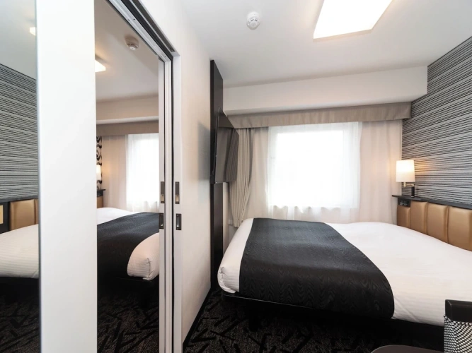 Connecting room