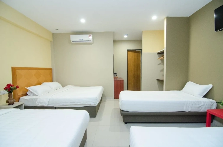 Twin Family Suite