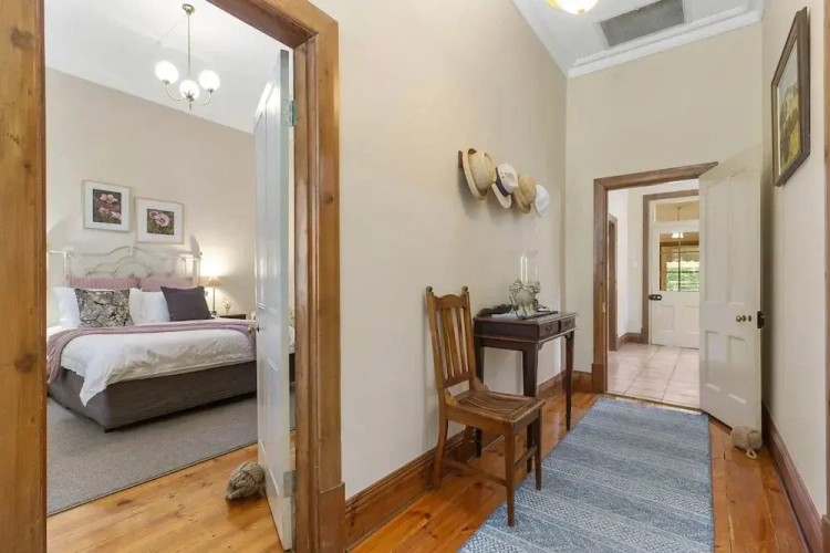 2 Bedrooms Cottage with balcony