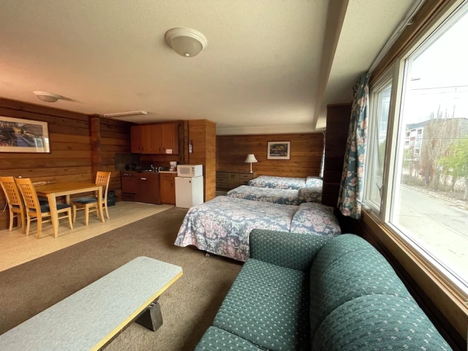 Standard Family room