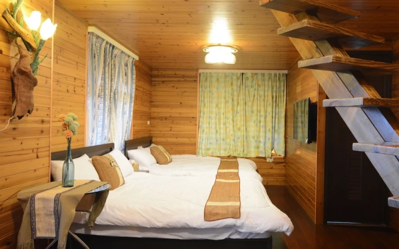 1 Bedroom Family Attic Apartment with courtyard view