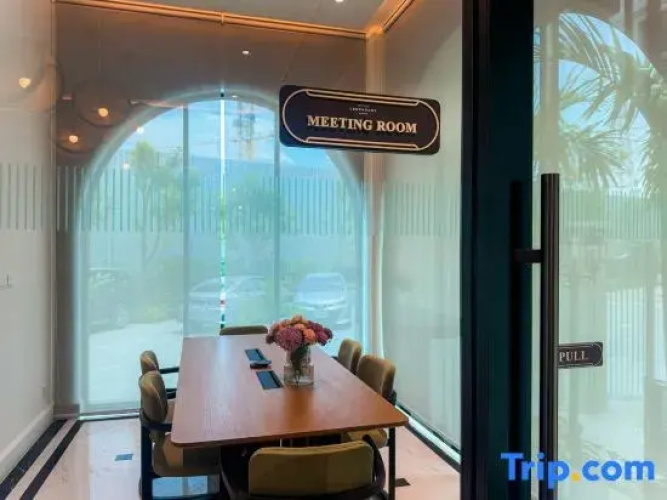 Luxury 2 bdr Title Legendary Bang Tao Pool View