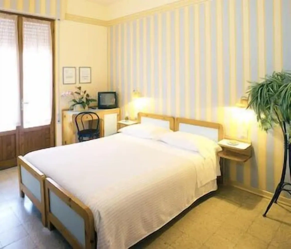 Standard Triple room with balcony