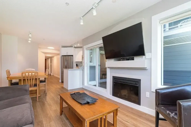 1 Bedroom Apartment with balcony