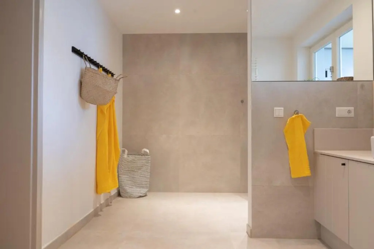 Spacious 3-bedroom apartment near Eilbekpark