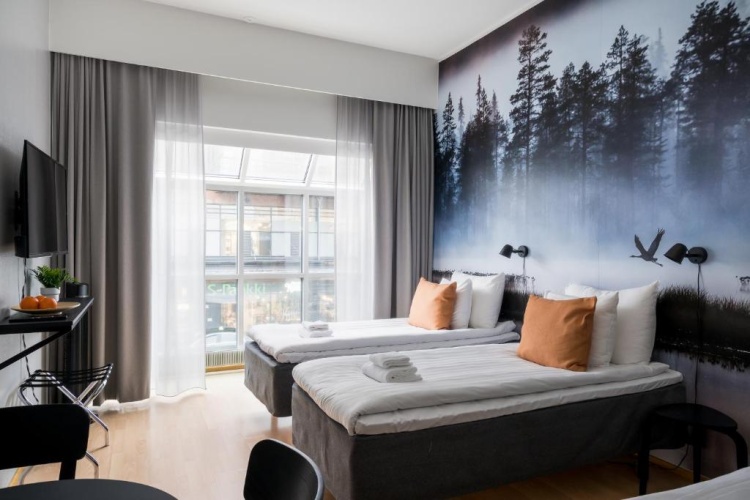 Standard Twin room with view