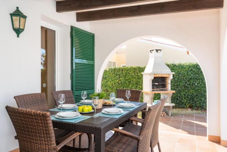 3 Bedrooms Villa