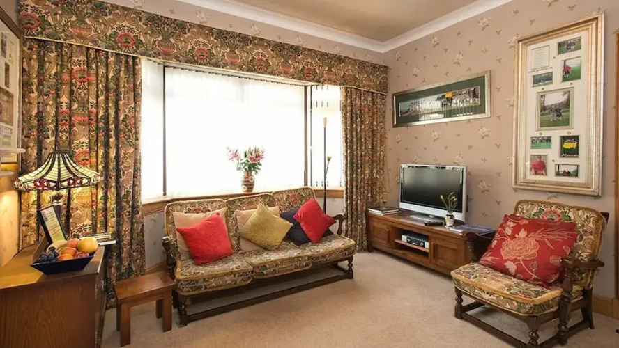 Braeside House