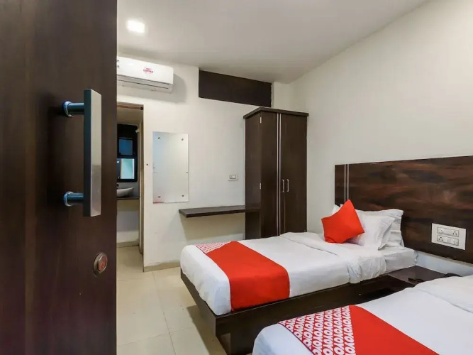 OYO 19622 Hotel Morya