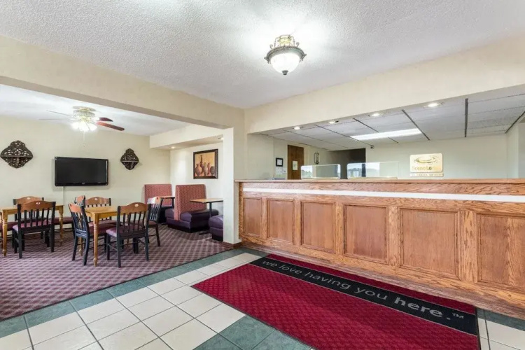 Econo Lodge