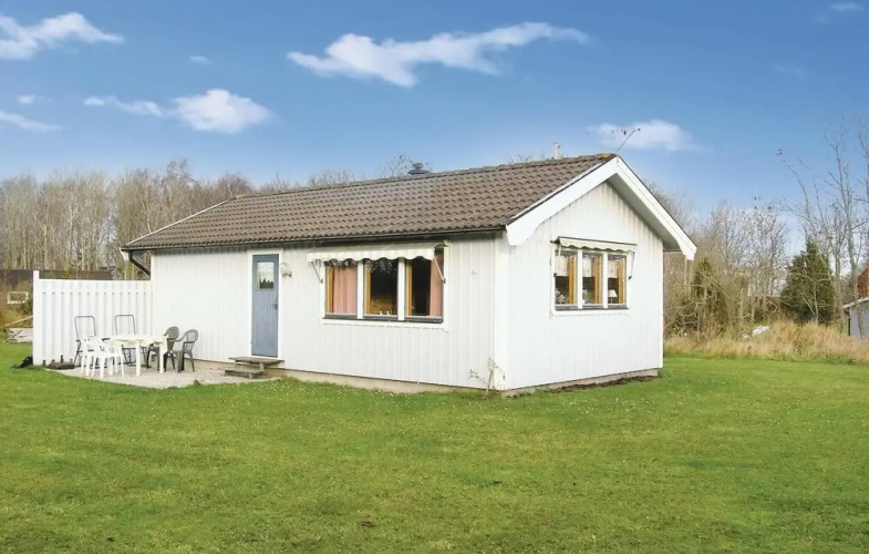 Nice Home in Löttorp With 2 Bedrooms