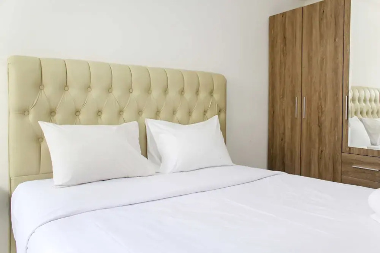 Comfortable And Minimalist Studio At Riverview Jababeka Apartment