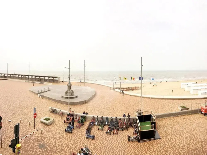 Apartment in Wenduine Near the Beach