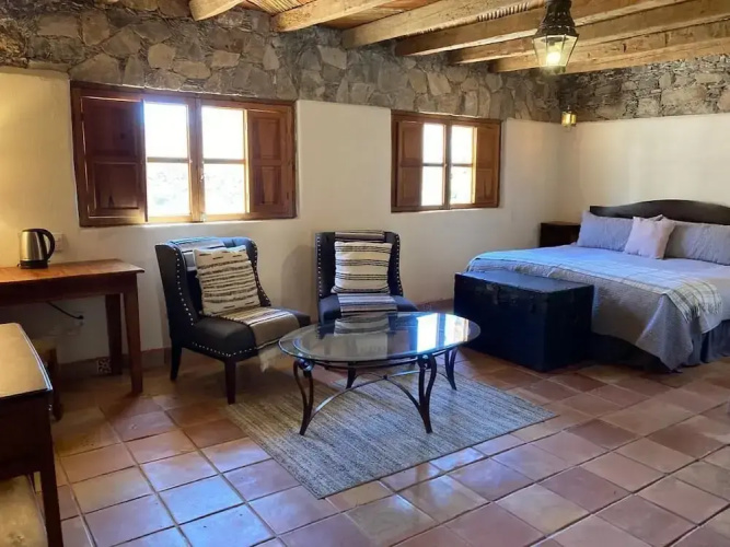 Hotel Amor y Paz