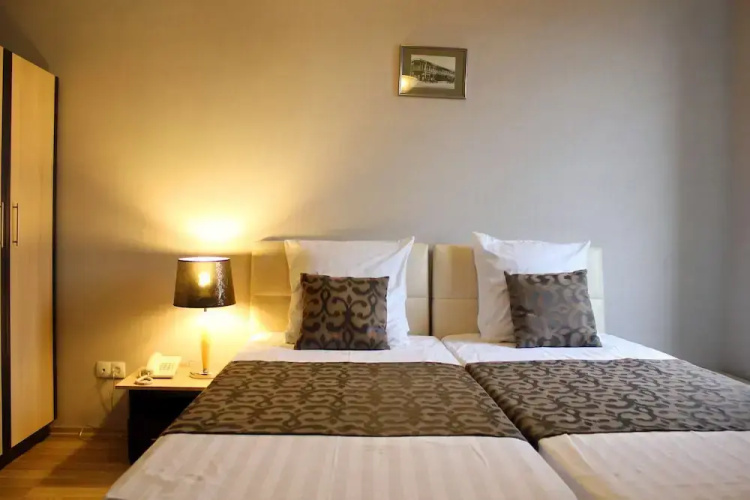 Oriental Hotel