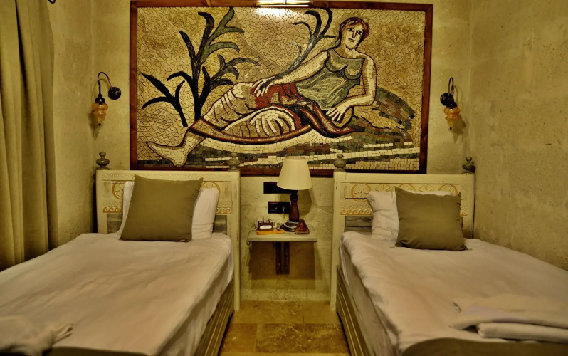 Caftan Cave Suites