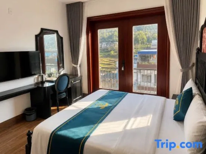 Deluxe Double room with balcony