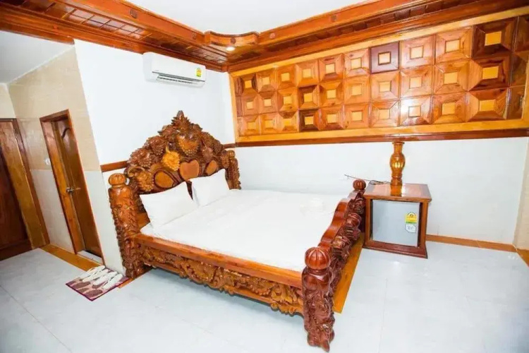 Ly Meng Hotel