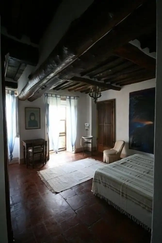 4 Bedrooms Villa