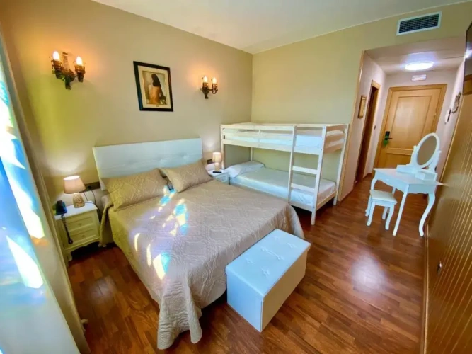Standard Quadruple room