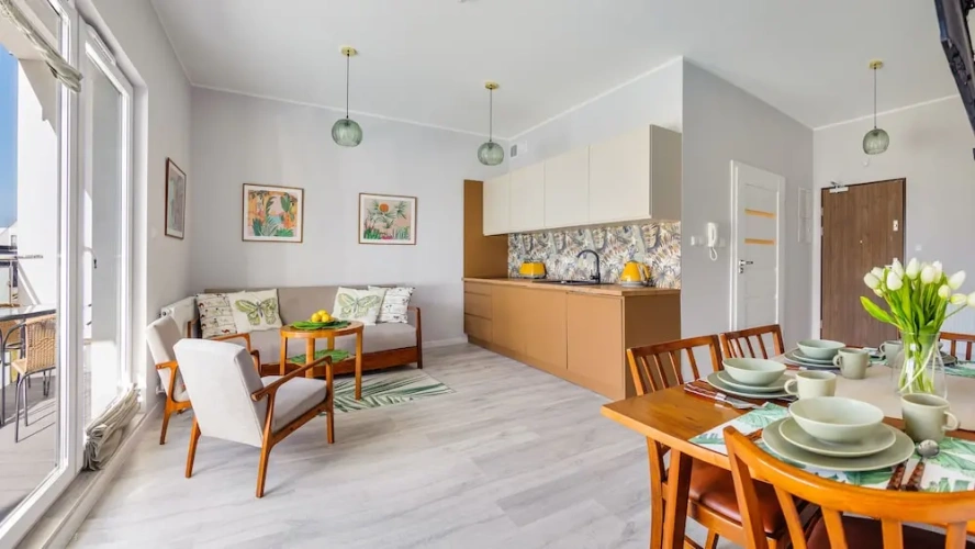 Apartment with balcony