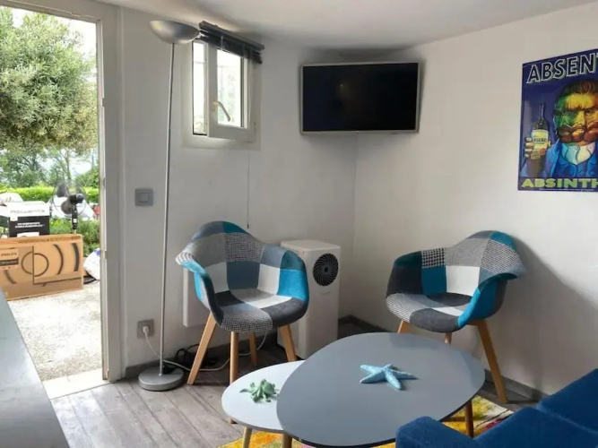 Studio rénové avec piscine proche Saint-Tropez