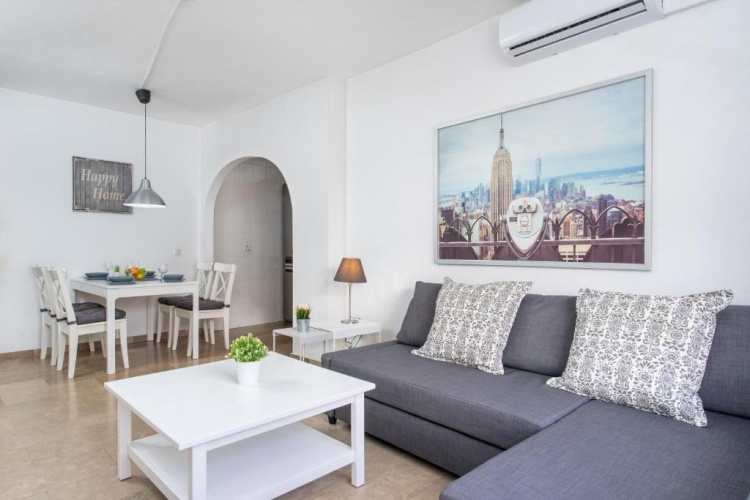 1 Bedroom Apartment