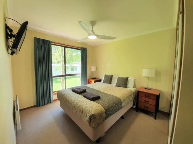 2 Bedrooms Apartment with view