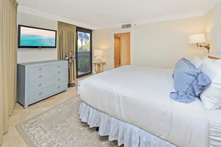 Beachside One 4010