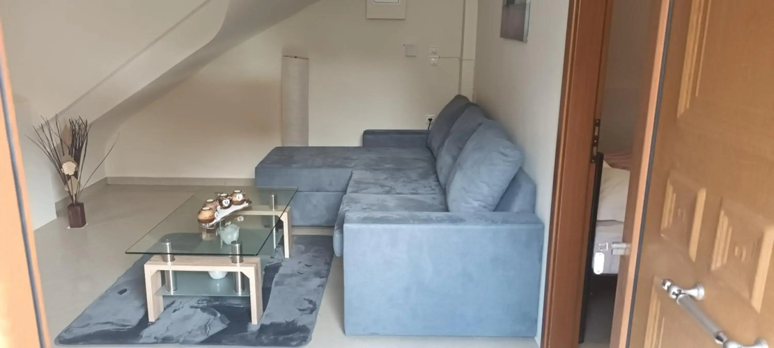 Mary's apartment
