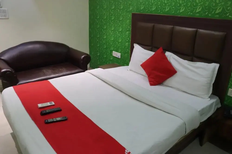 Hotel Ashiana Palace