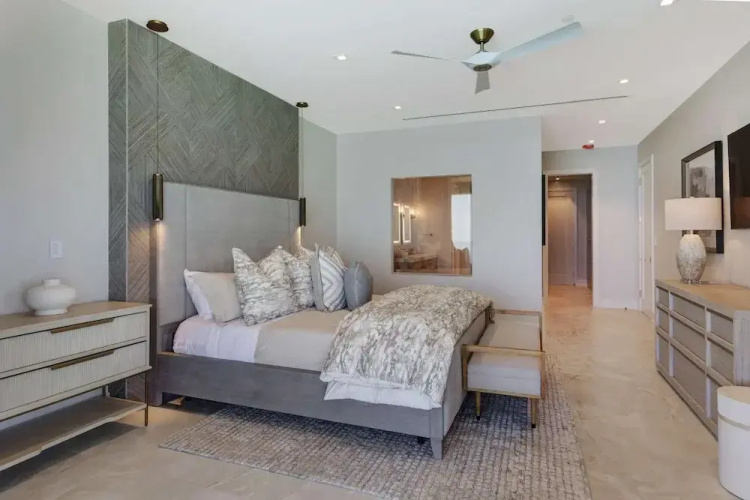 Beachfront 3 Bedroom Luxury Residence