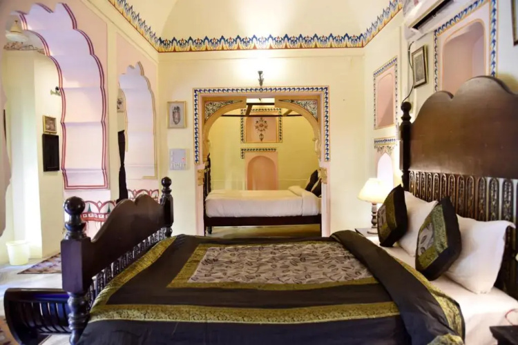 Hotel Shahi Palace
