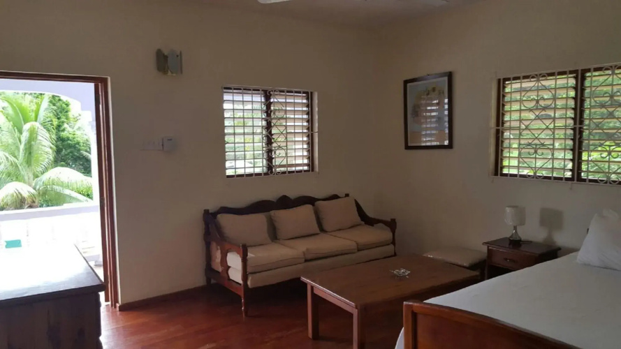 Pimento Studio Apartment