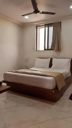 Fabhotel Infini Palace