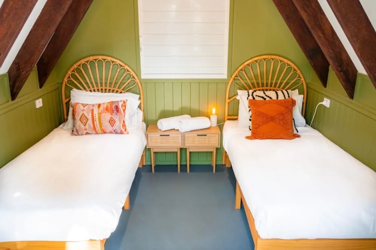 Compact Twin room